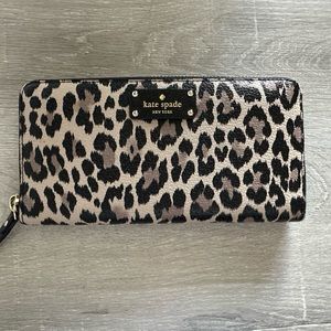 Kate Spade Zip Wallet Leopard